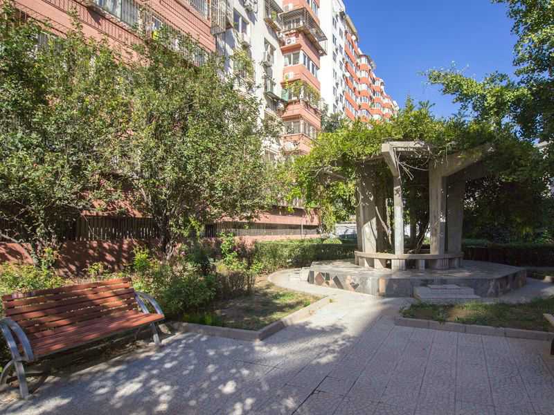 新德街35号院