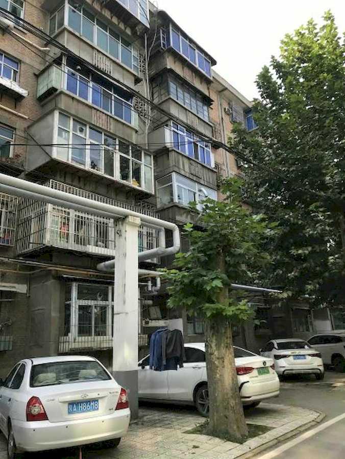 中航工业西控甲楼大院
